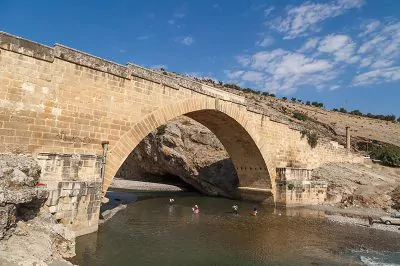 Cendere Köprüsü: Dünyanın En Eski Kemerli Köprüsü