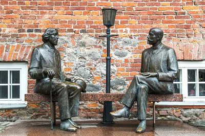 9 Famous Sculptures You Must See in Tartu