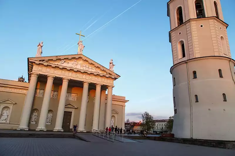 Vilnius Katedrali Meydani Gezi Rehberi