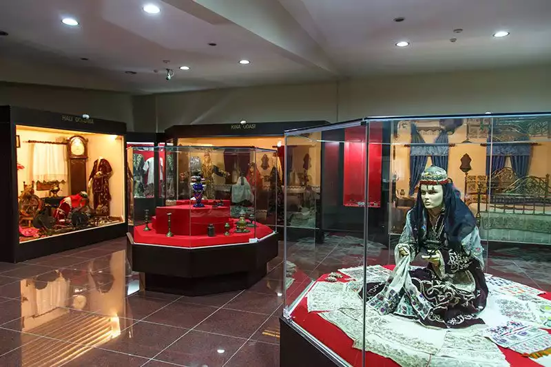 Kocaeli Arkeoloji Etnografya Muzesi Kiyafetleri