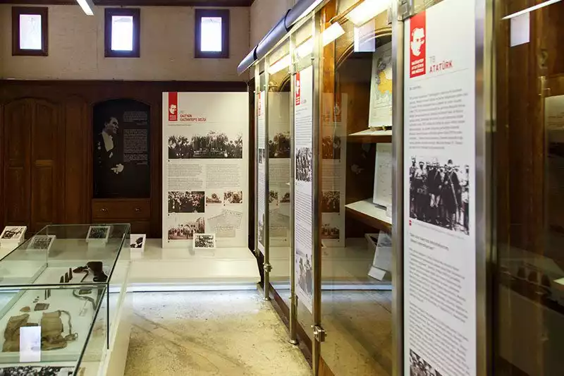 Ataturk Ani Muzesi Odalari