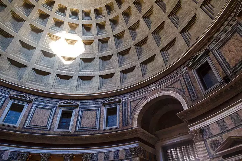 Panteon Oculus Gunes Isigi