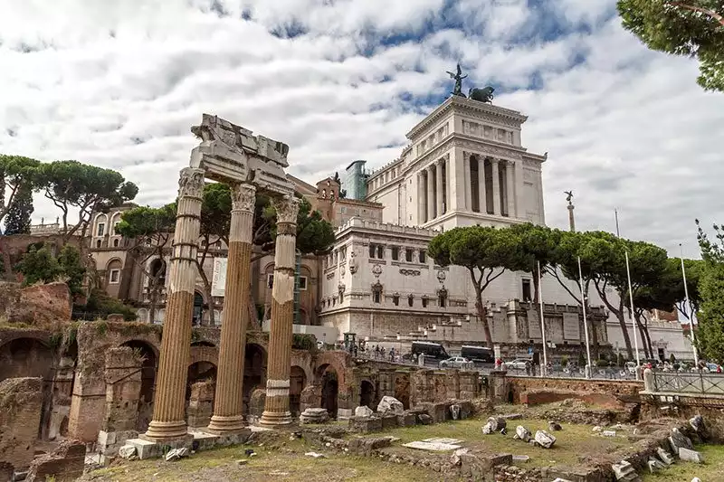 Roma Forumu Sezar