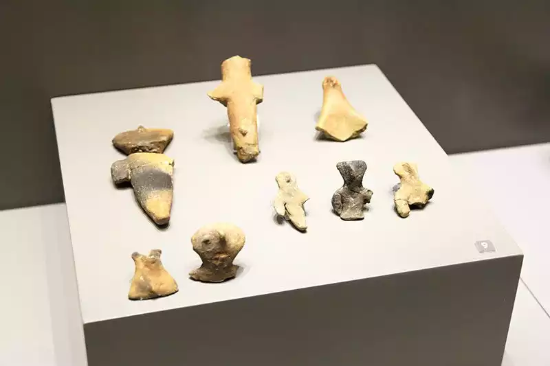 Aydin Arkeoloji Muzesi Aletler