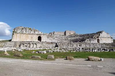 Milet Antik Kenti: Ege'nin Filozoflarıyla Ünlü Tarihi Hazinesi