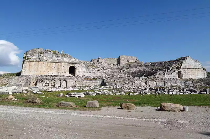 Aydin Miletos Antik Kenti Tiyatro Kalintilari