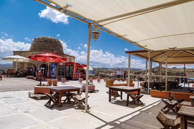 Kapadokya Urgup Temenni Tepesi Kafe Restoran