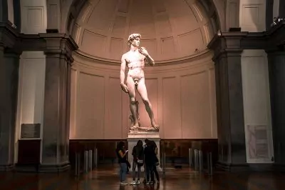 Galleria dell'Accademia: Michelangelo's Statue Of David