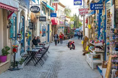 İzmir Alaçatı Gezilecek Yerler: En İyi Kahvaltı Mekanları