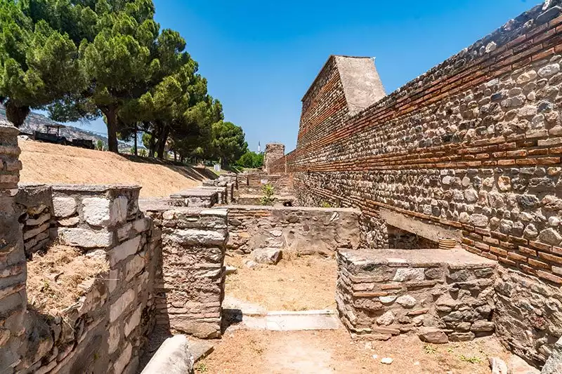Sardes Antik Kenti Roma Bizans Dukkanlari
