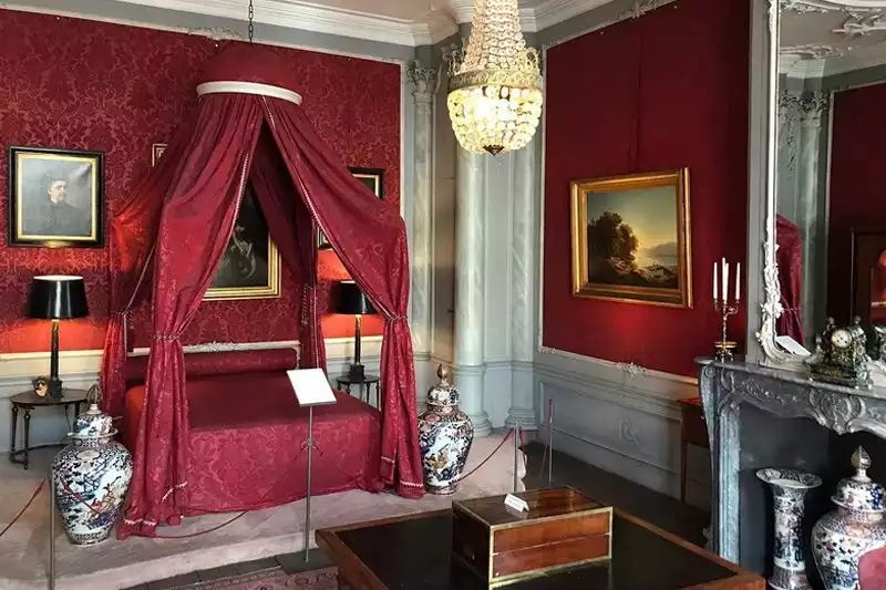 Museum Van Loon Bedroom