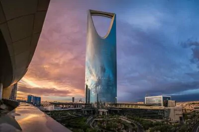 Kingdom Centre in Riyadh: The Tallest Building In Saudi Arabia