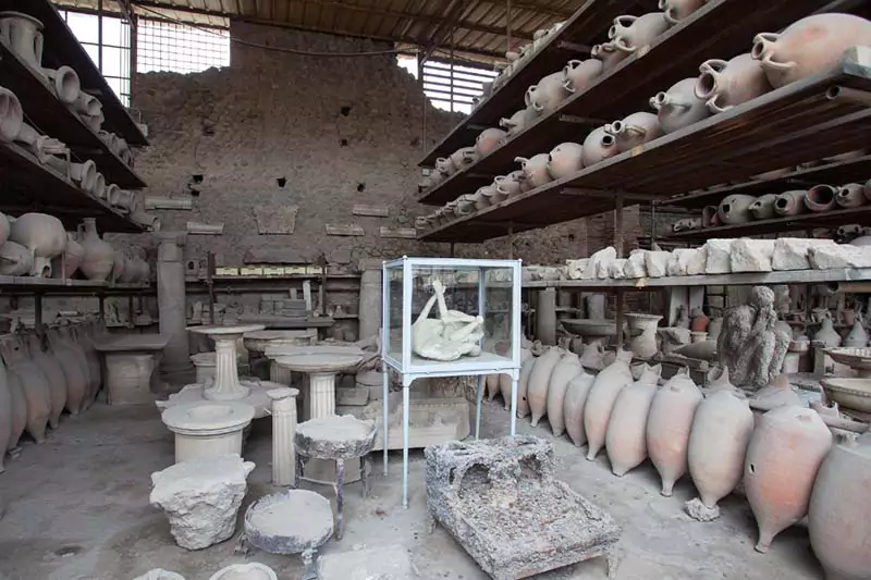 Dark Tourism Pompeii