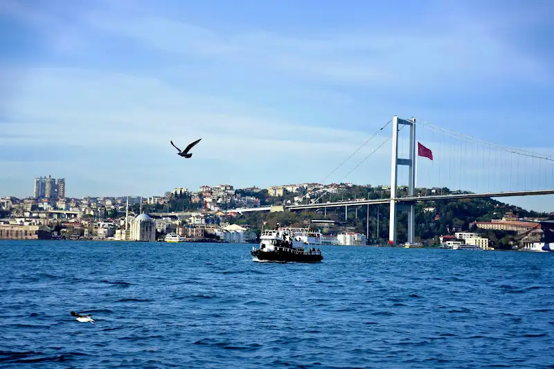 Kuzguncuk Sahili Istanbul Sahilleri
